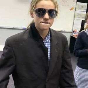 Meet your Posher, Evie